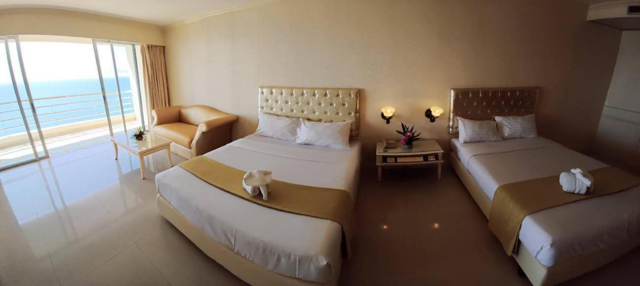 Adriatic Palace Hotel Pattaya Buitenkant foto