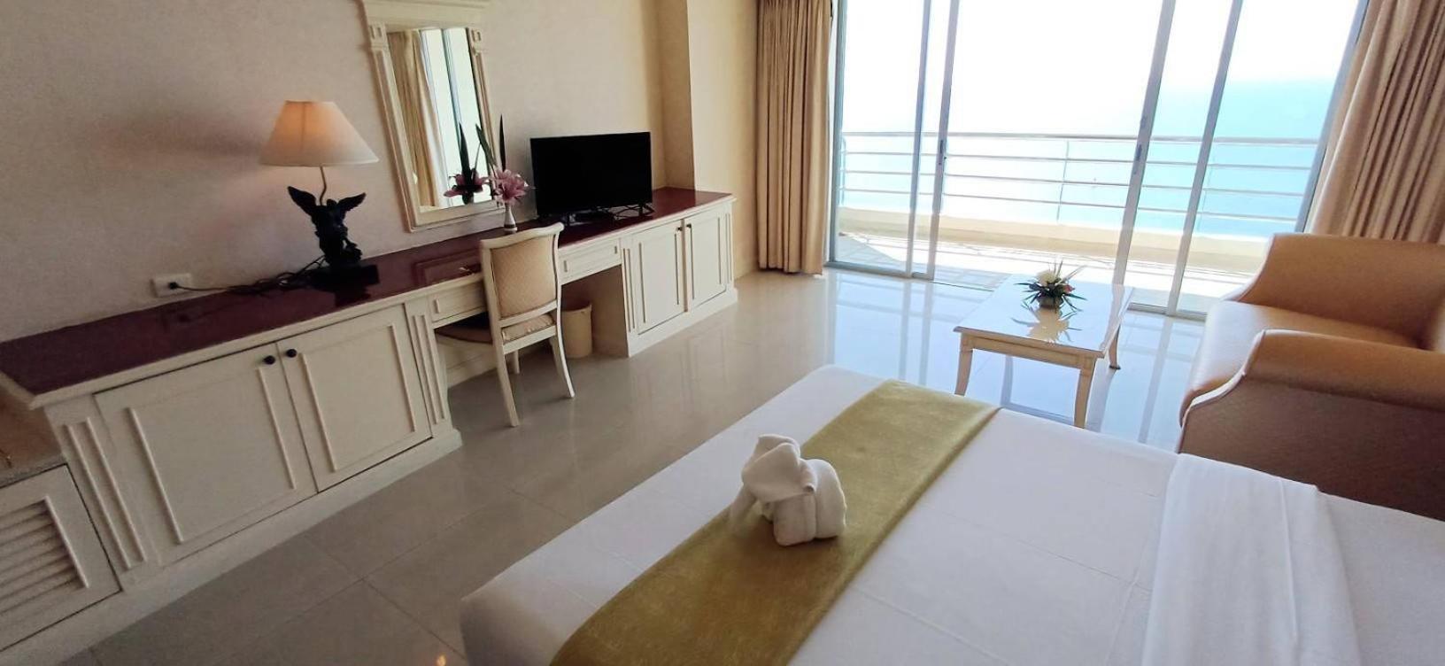 Adriatic Palace Hotel Pattaya Buitenkant foto