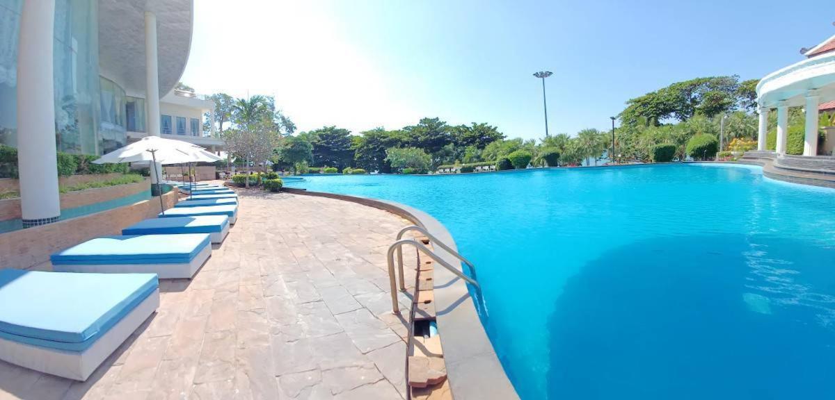 Adriatic Palace Hotel Pattaya Buitenkant foto