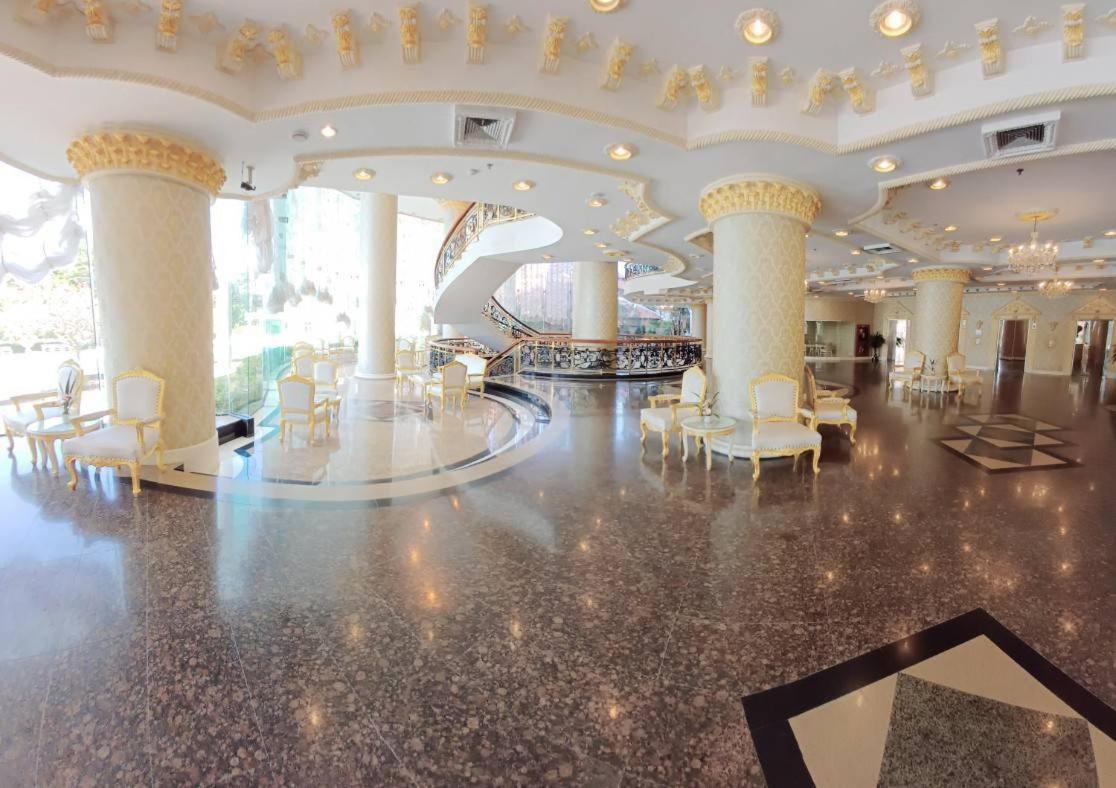 Adriatic Palace Hotel Pattaya Buitenkant foto