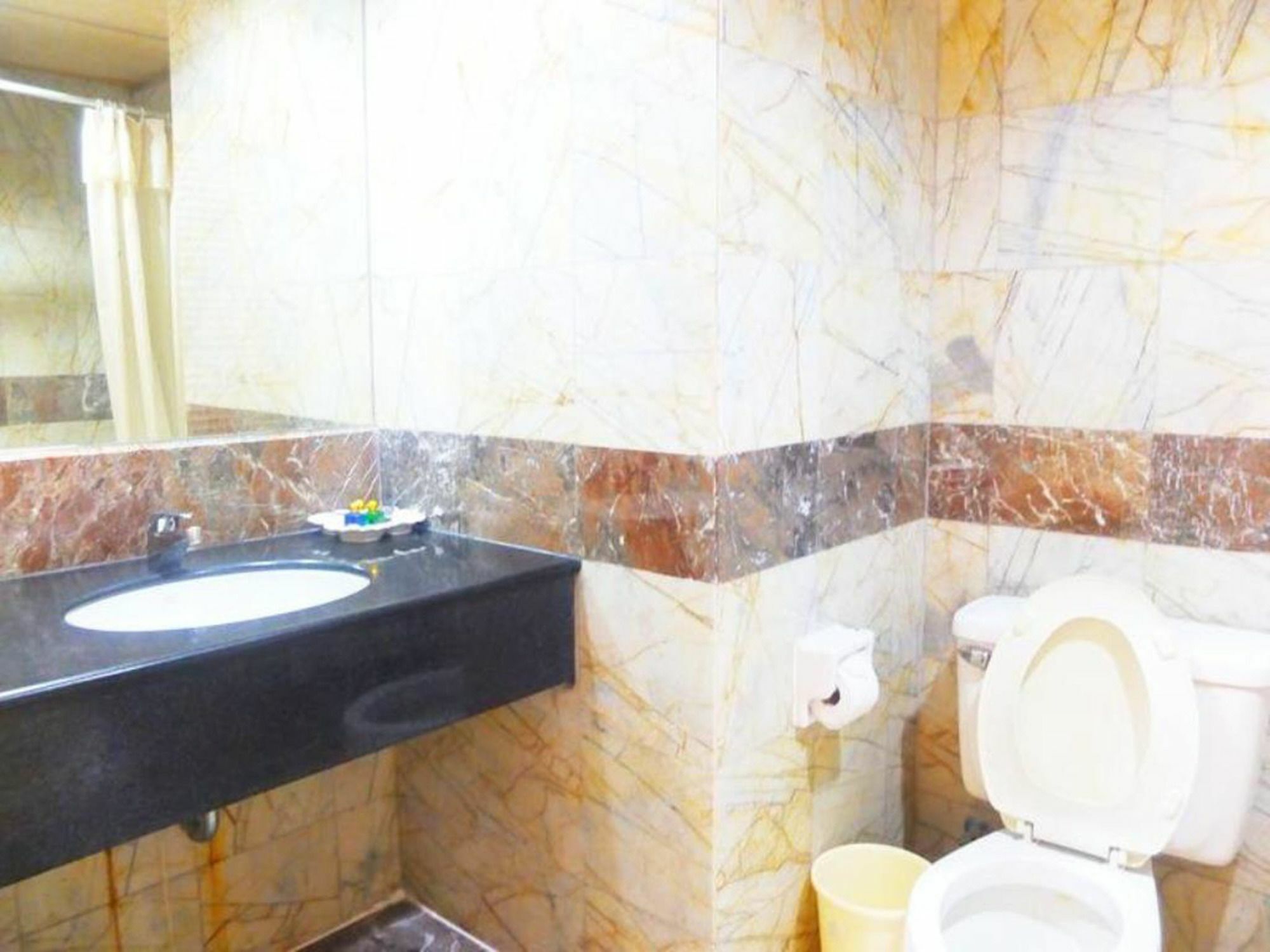Adriatic Palace Hotel Pattaya Buitenkant foto