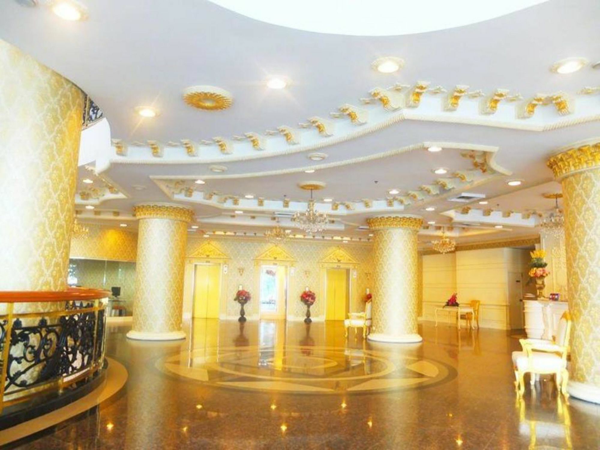 Adriatic Palace Hotel Pattaya Buitenkant foto