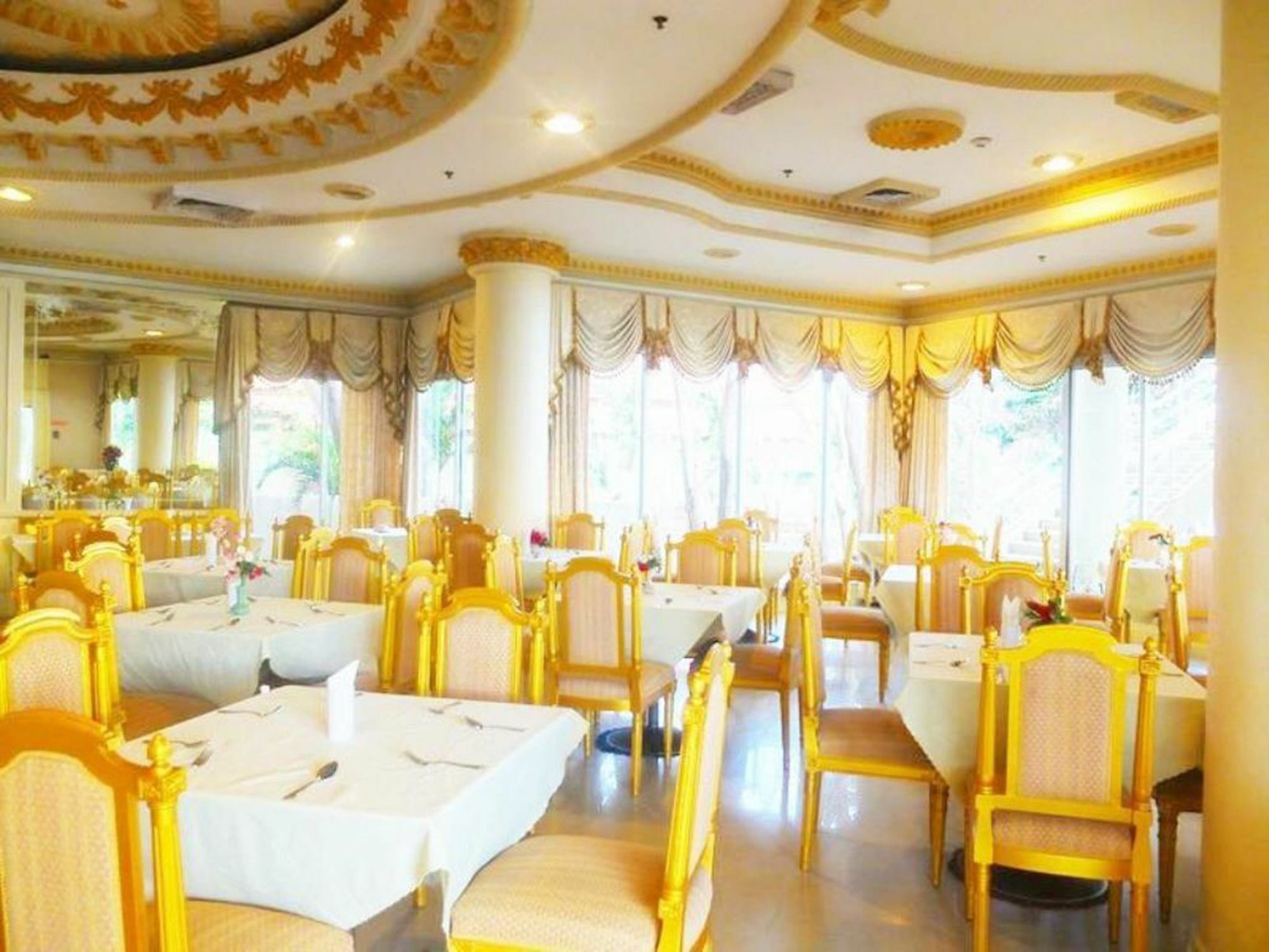 Adriatic Palace Hotel Pattaya Buitenkant foto